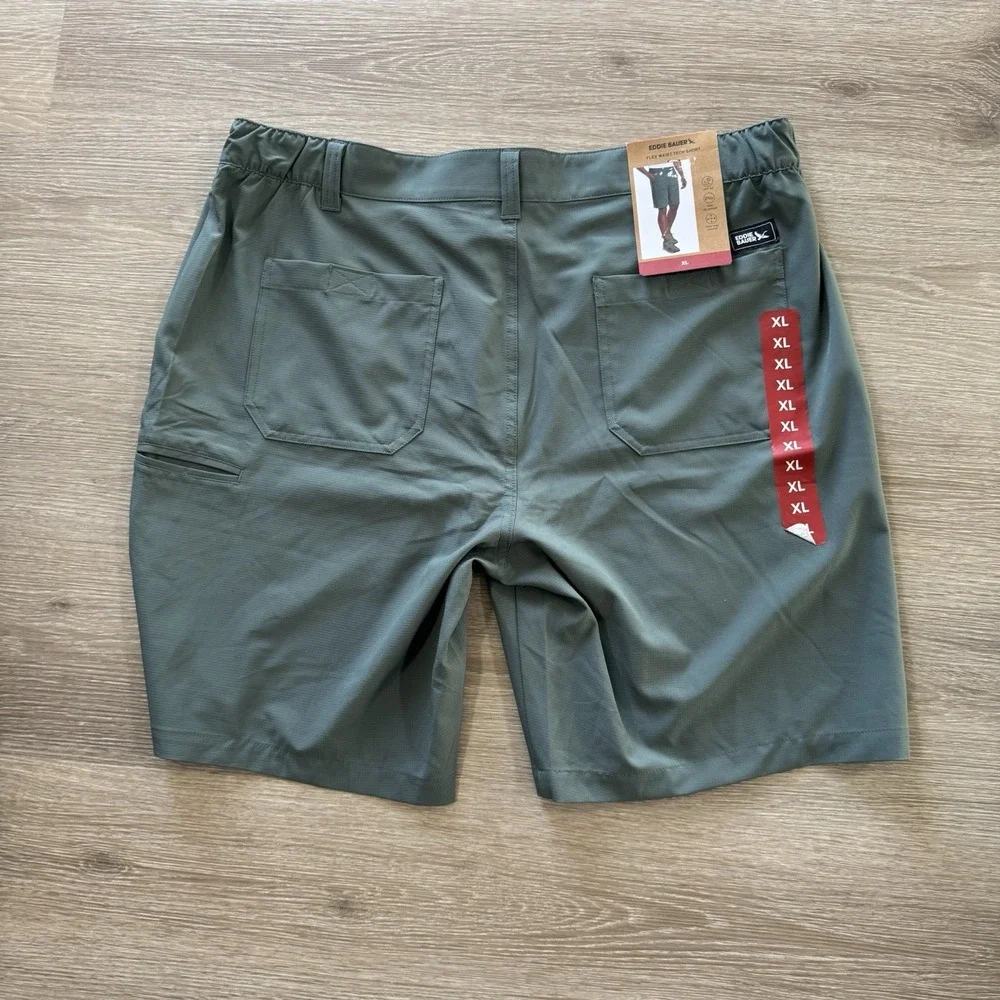 NWT‎ Eddie Bauer Green Flat Front Flex Waist Tech Short Men's Size XL